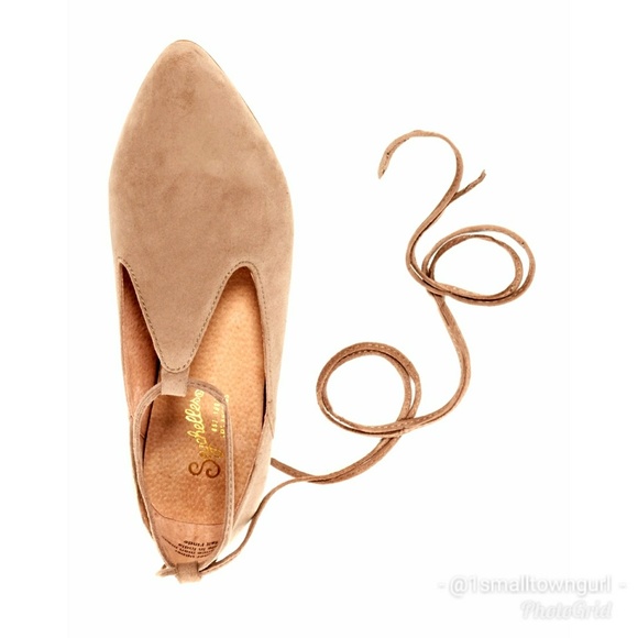 Anthropologie Shoes - Seychelles Lace-up flats Nude NIB/NWT 8 1/2